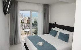 Cyan Recoleta Hotel